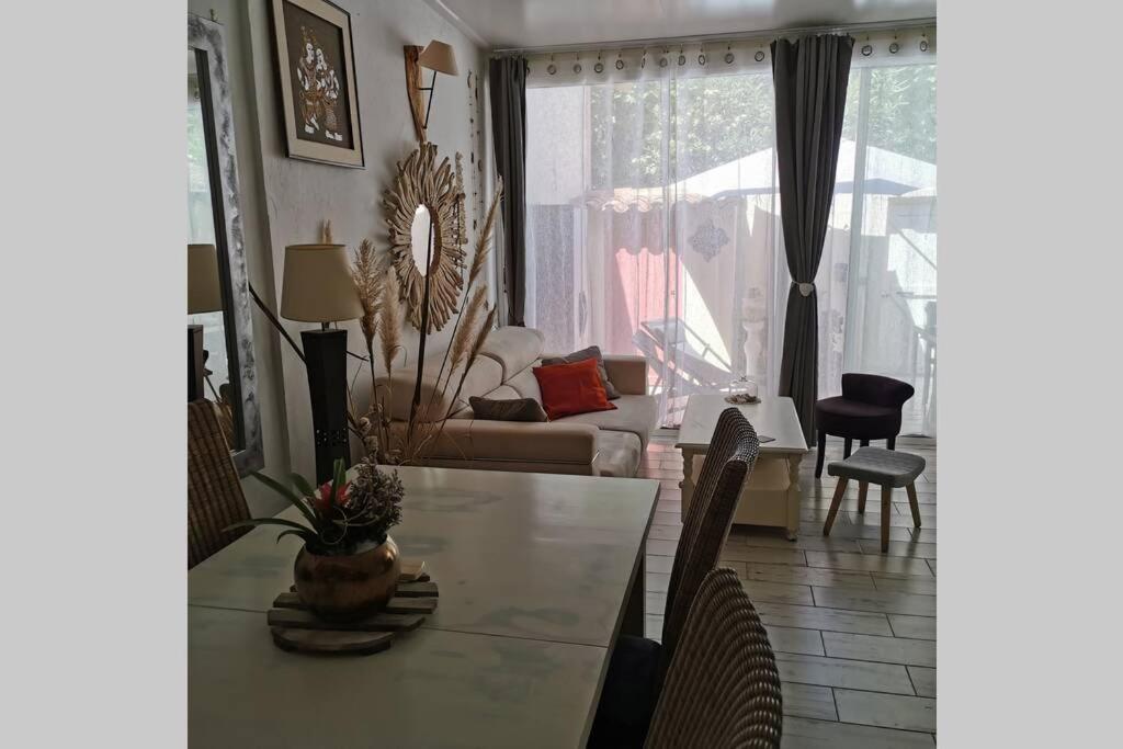 La En Bord De Sur Apartment