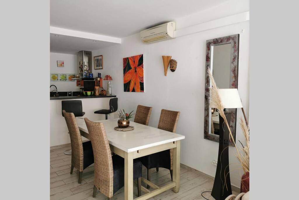 La En Bord De Sur Apartment